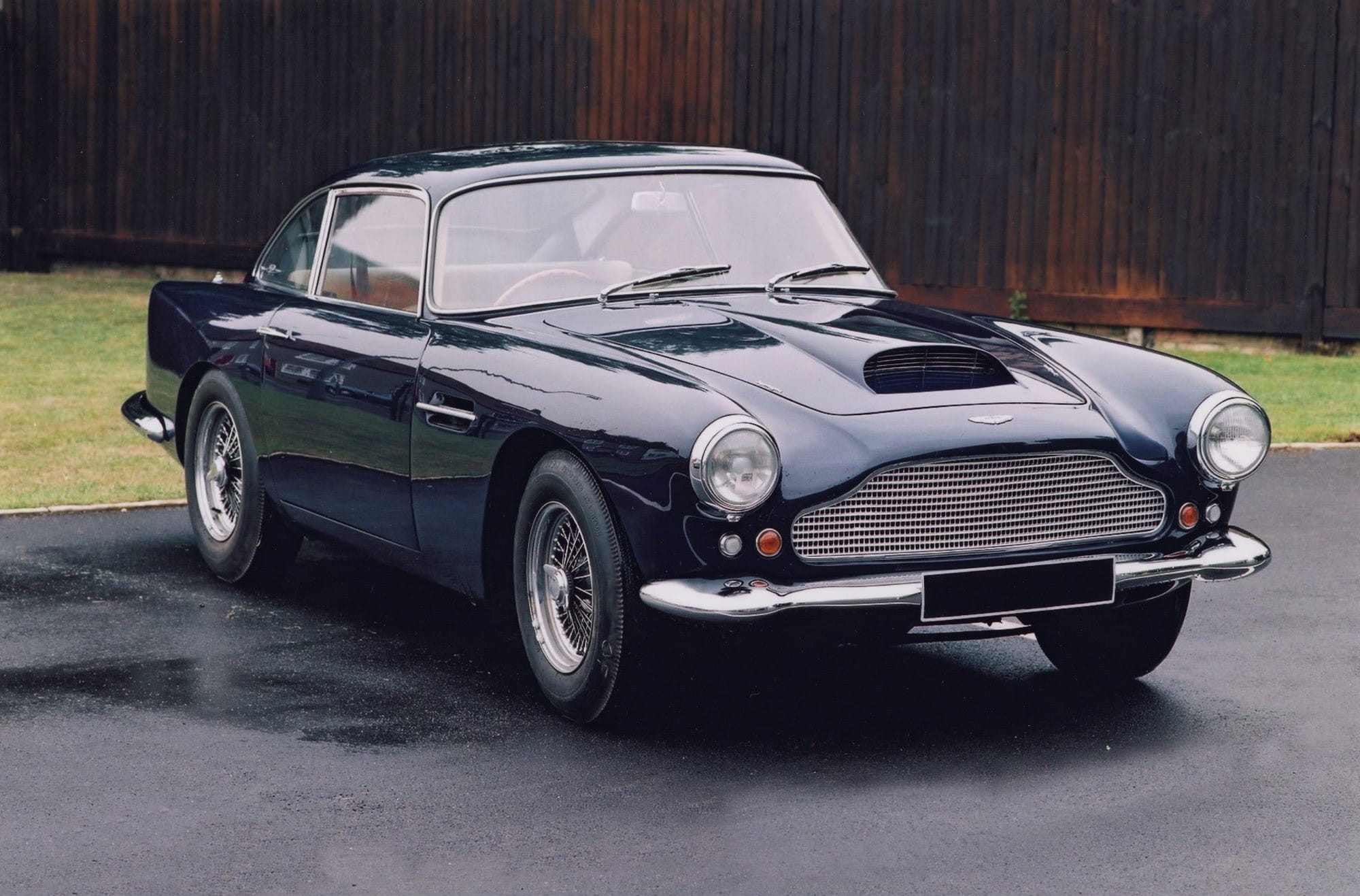 Aston Martin DB4 & DB4 Convertible | Aston Martin (USA)