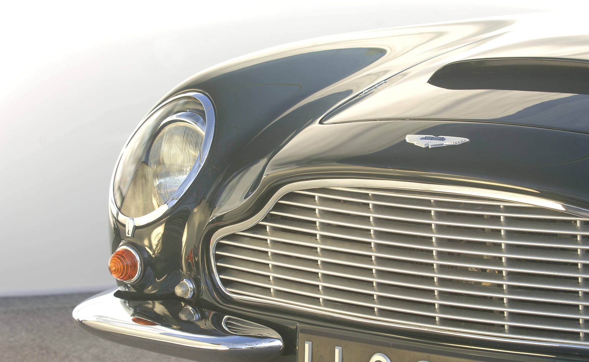 Aston Martin DB6 | Classic Car | Aston Martin (USA)