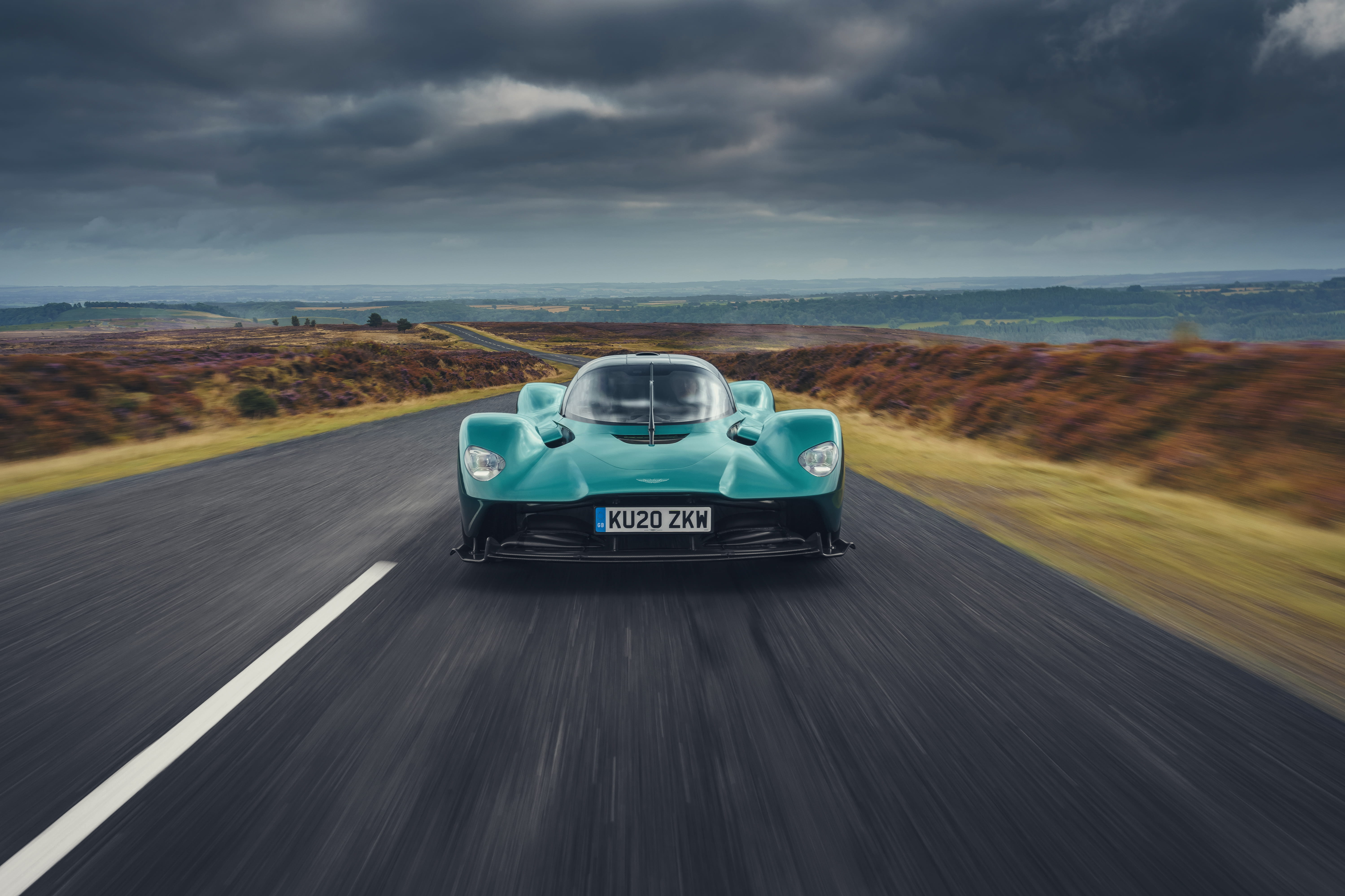 Aston Martin Valkyrie Review (2023)
